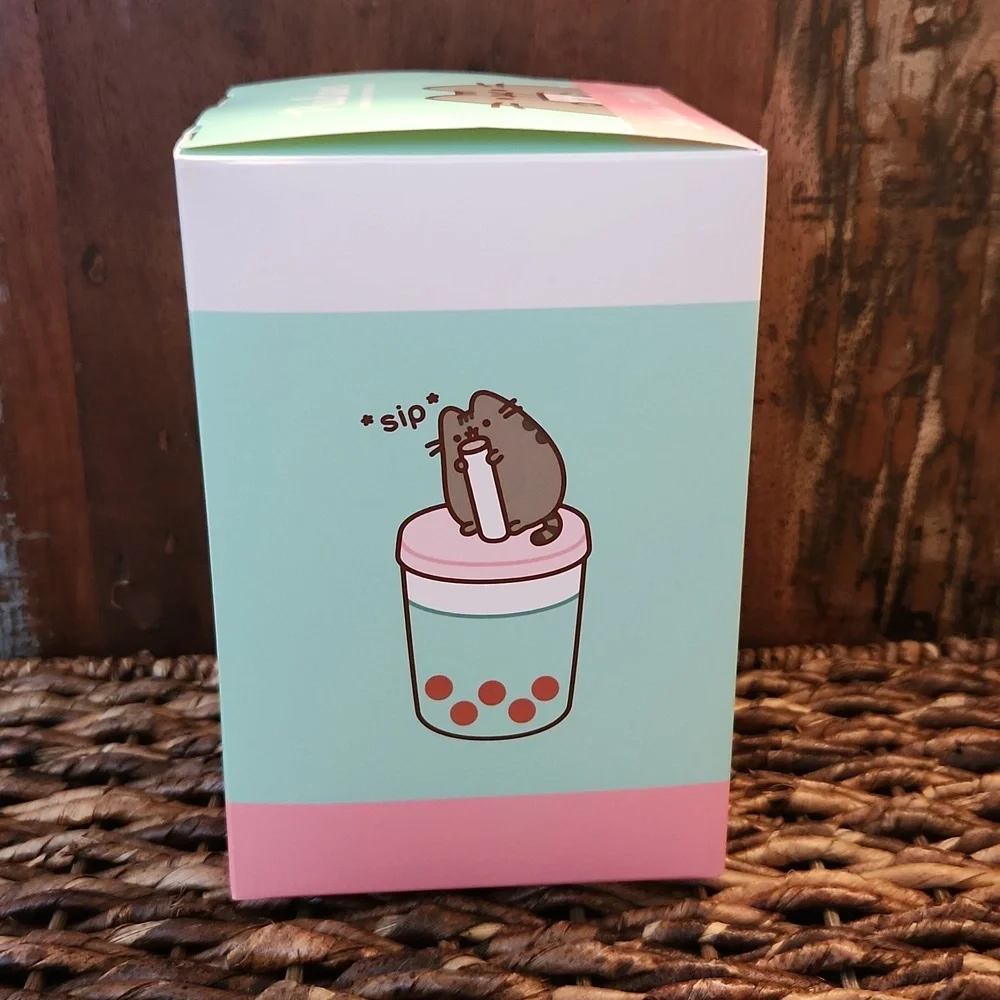 Pusheen Box Exclusive Bobasheen Tumbler / Straw - Spring 2023 Sips! - Picture 4 of 7